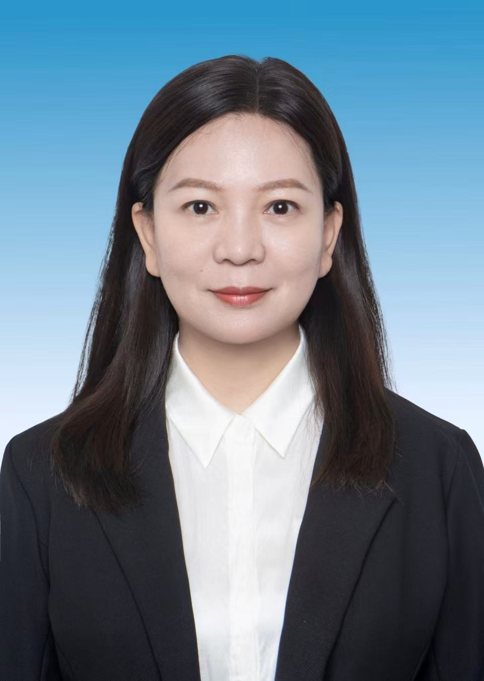 吴  娜