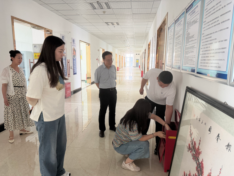 图片1(1) 图片1(1)